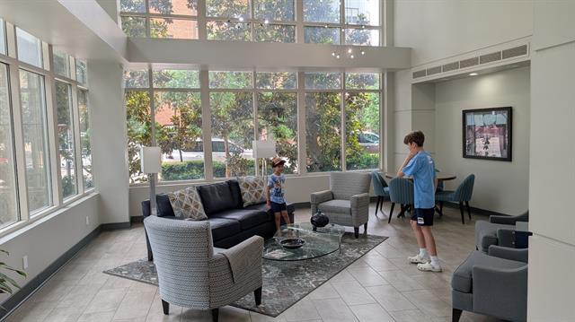 Foto del edificio - 5055 Addison Cir