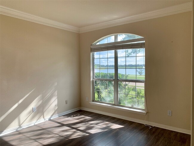 Foto del edificio - 2516 Brittany Lakes Dr