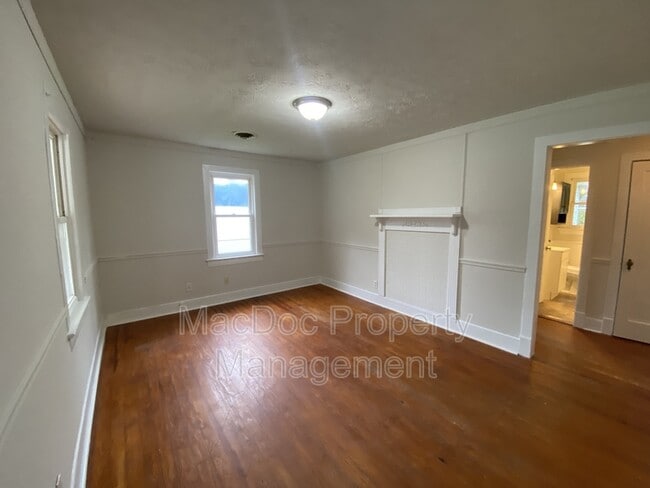 Foto del edificio - 2312 Oak St