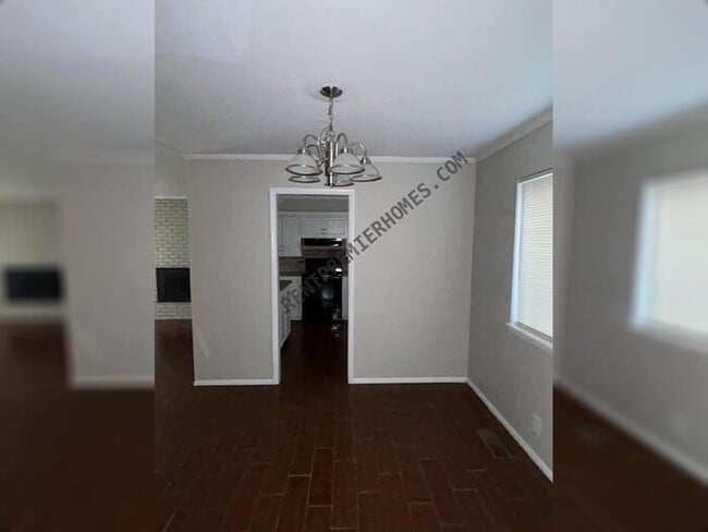 Foto del edificio - 5406 E 25th Pl