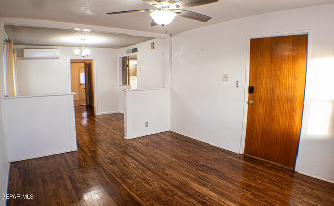 Building Photo - 3723 Memphis Ave