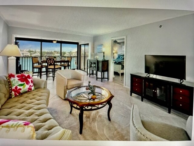 Living Room - 271 Southbay Dr