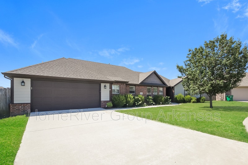 440 Ravenna Dr, Centerton, AR 72719 House Rental in Centerton, AR