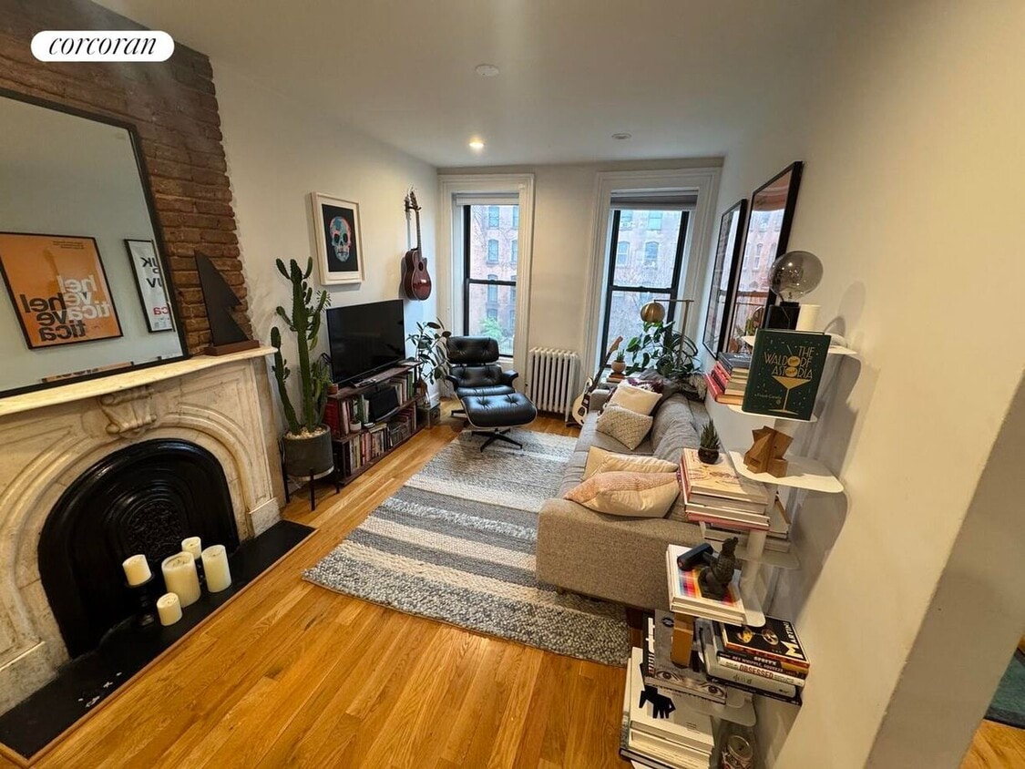 Primary Photo - 31 Park Pl