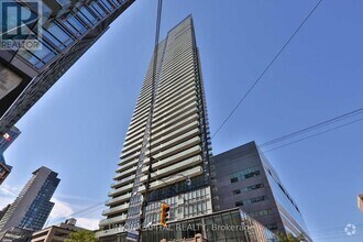 Building Photo - 832-2832 Bay St.