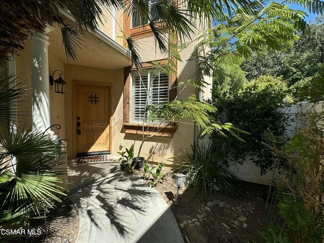 Building Photo - 18635 W Nathan Hill Dr
