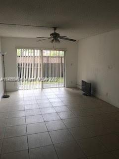 Foto del edificio - 5221 Geneva Ct