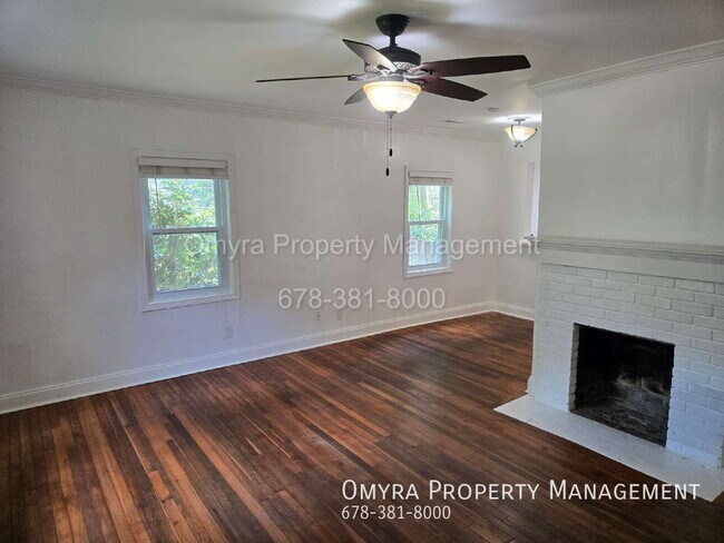 Building Photo - 2495 Amelia Ave