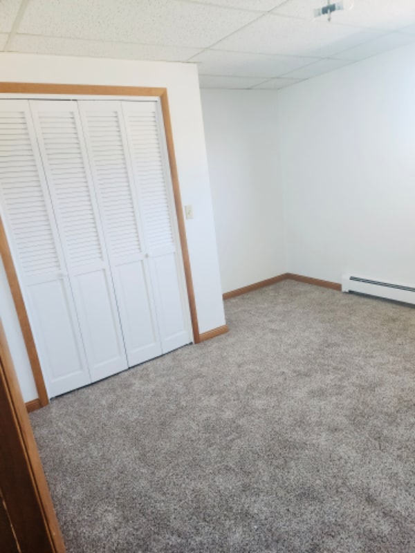 Building Photo - 1011 River Dr