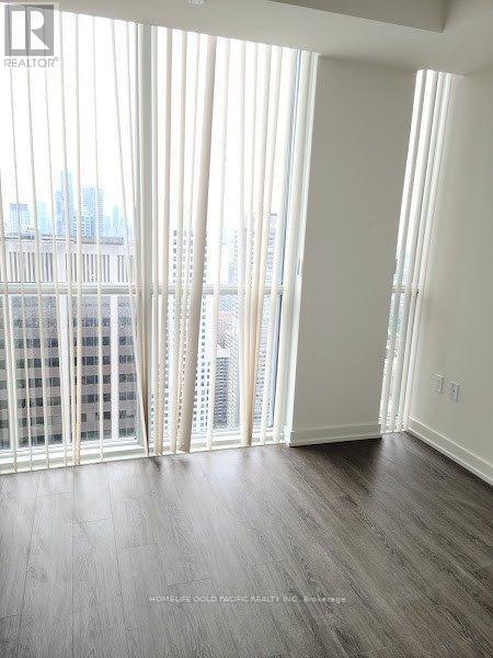 Building Photo - 1 Yorkville Ave