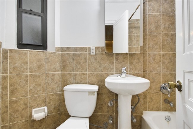 Foto del edificio - 530 E 88th St