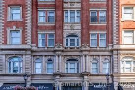 Building Photo - 148 Temple St