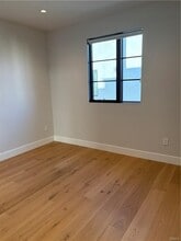 Building Photo - 10612 Kareen Ct