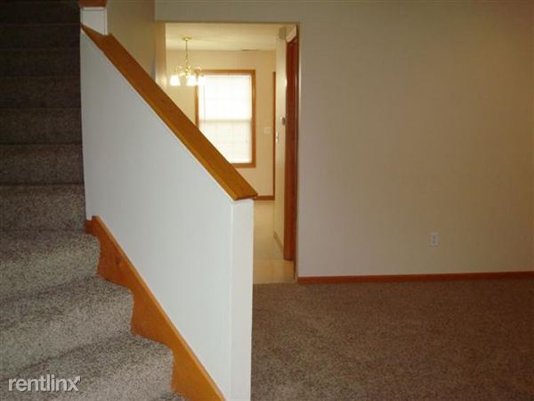 Building Photo - 630 Rhode Island St
