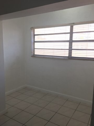 Foto del edificio - 6055 W 19th Ave