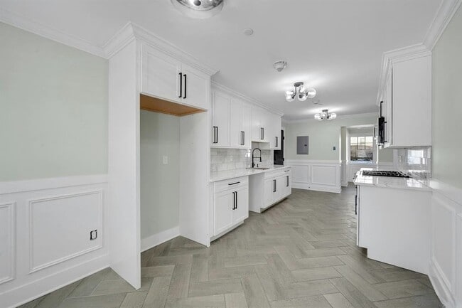 Building Photo - Upscale New 2 Bedroom Rental $4000