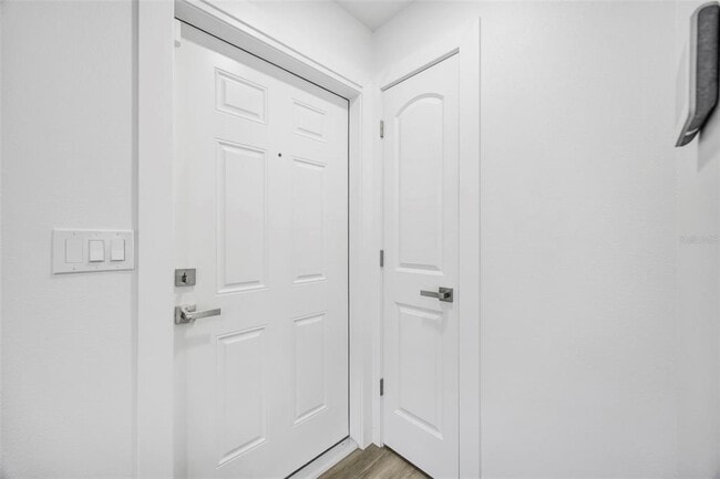 Foto del edificio - 11728 Raintree Dr