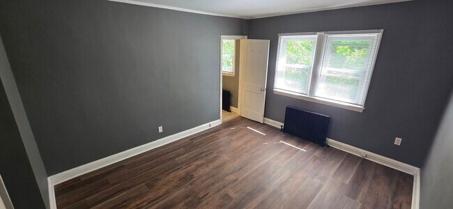 Foto del edificio - 2825 Clearview Ave