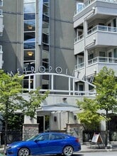 Building Photo - 925 110th Ave NE