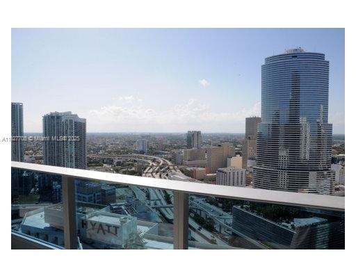 Building Photo - 200 Biscayne Blvd Way