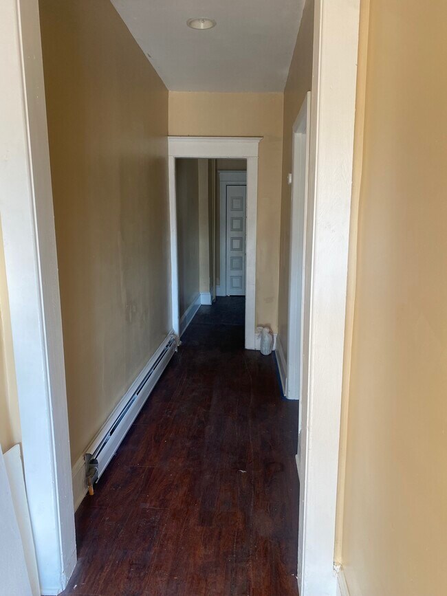 Foto del edificio - 713 Spring Garden St