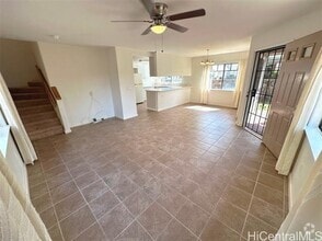 Building Photo - 94-229-229 Keaukaha Pl