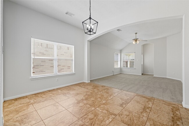 Building Photo - 15931 Pleasant Green Cir