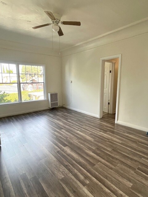 Building Photo - 2329 Crenshaw Blvd