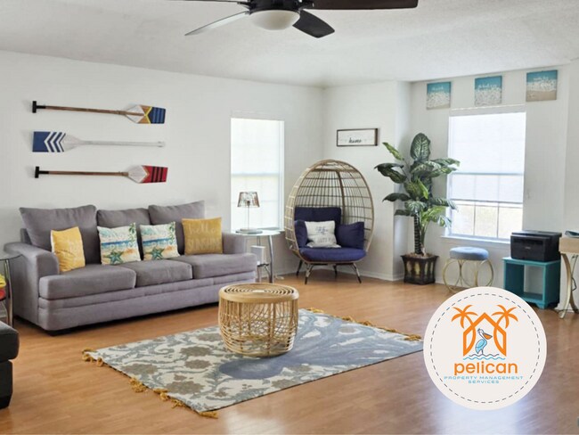 Foto del edificio - Charming 3-Bedroom Home with Fenced Yard, Near Naval Air Station & Beaches