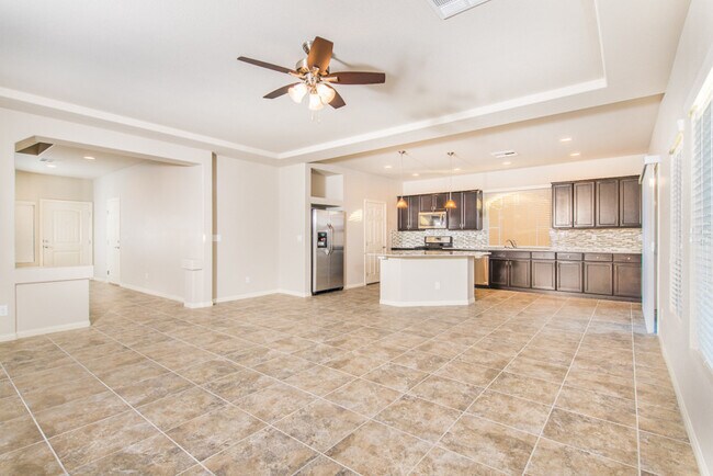 Building Photo - Beautiful 4 Bedroom, 2 Story Home in the S...