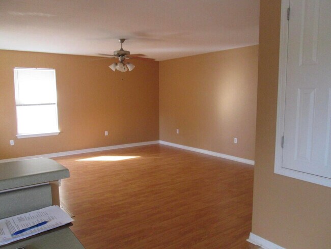 Foto del edificio - 7470 Autumn Trace Blvd