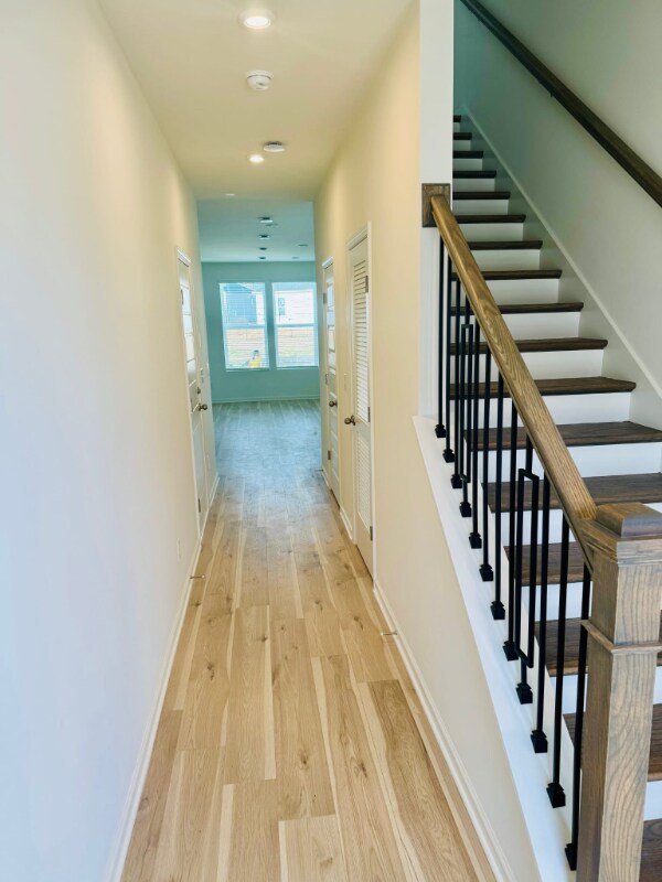 Building Photo - 5327 Bellflower Hls