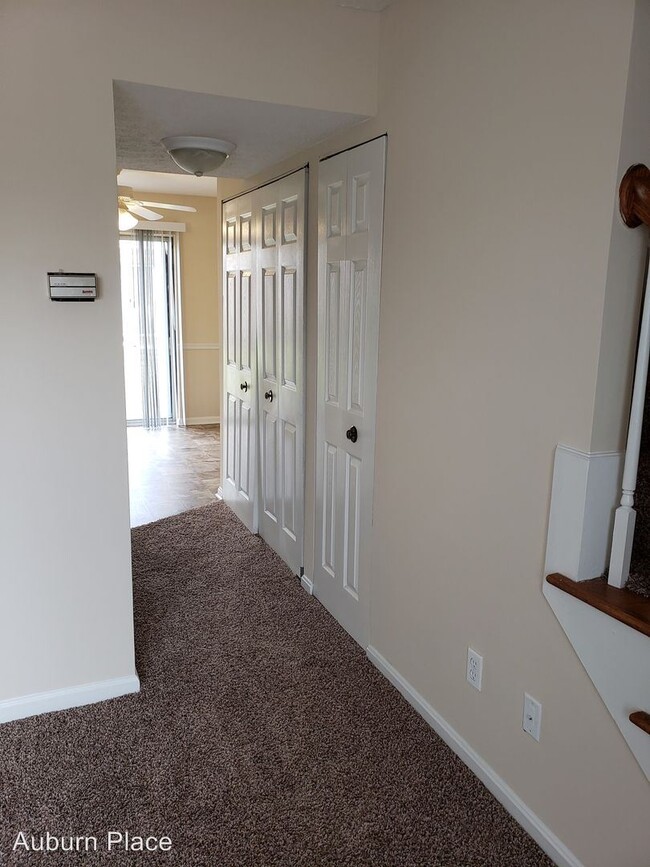 Foto del edificio - 600 Auburn Pl Ct