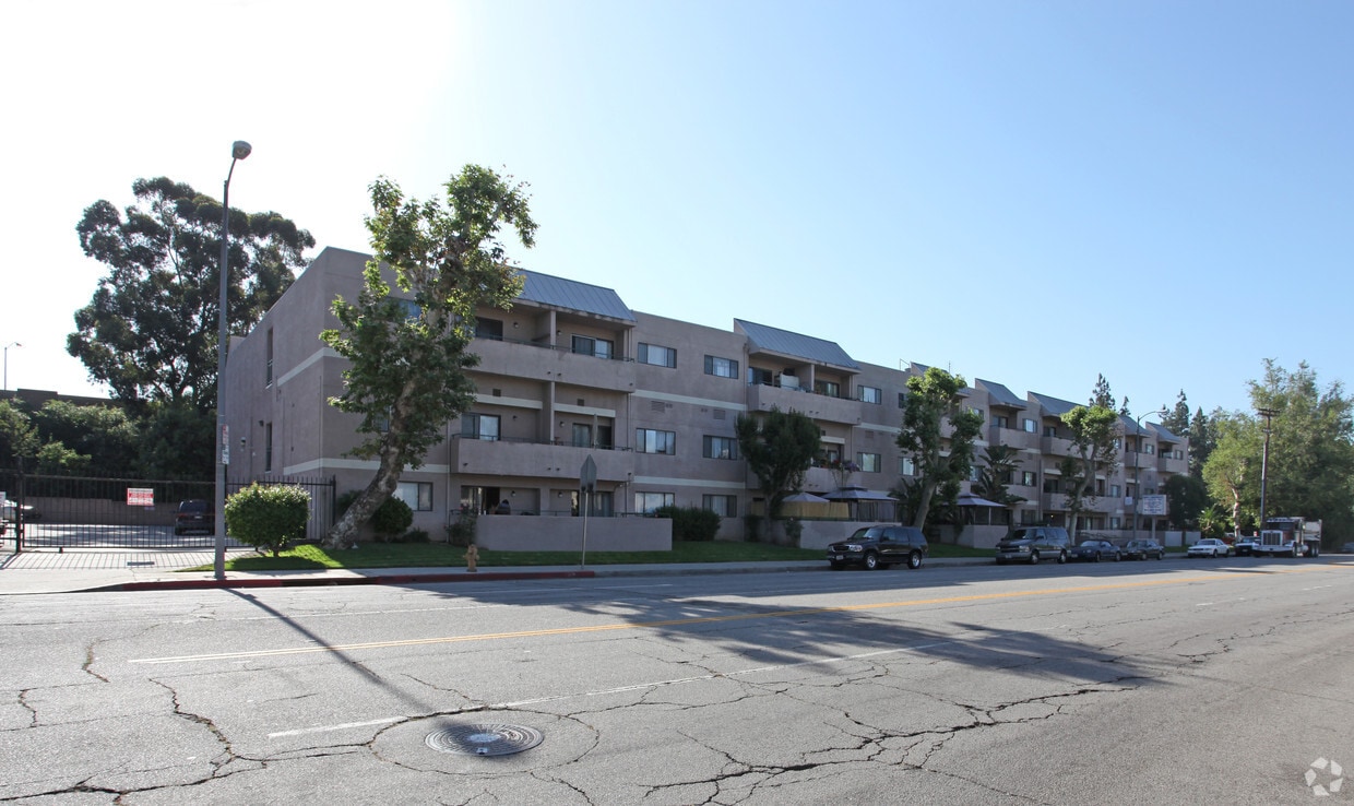 Mark I Apartments - The Mark I