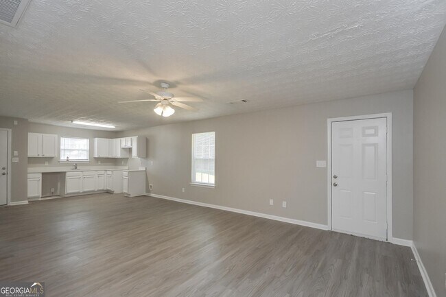 Foto del edificio - 541 Dove Way