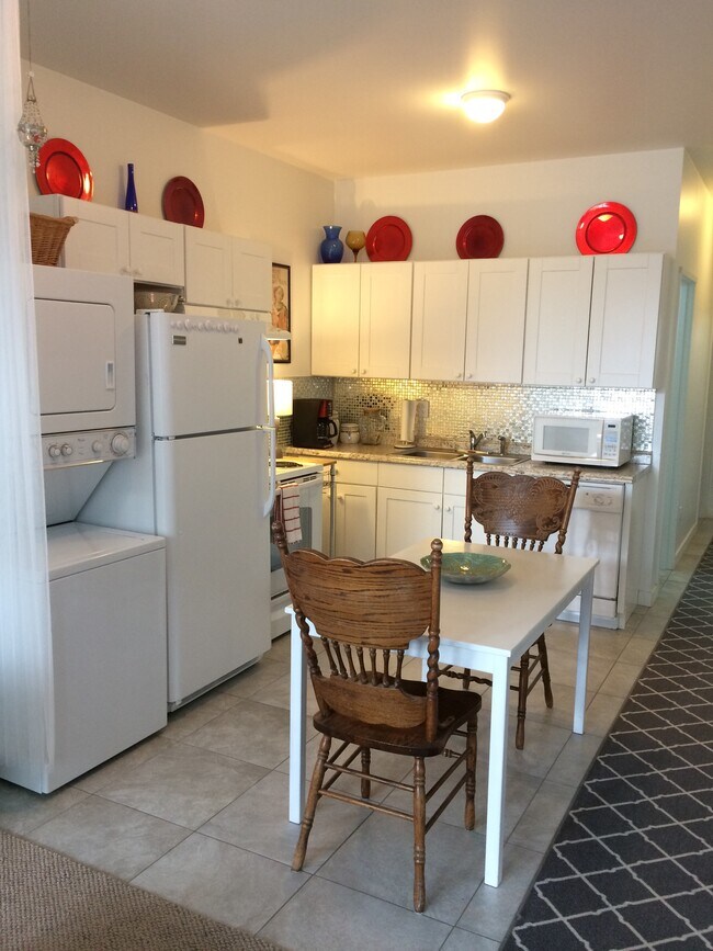 Foto del edificio - 2726-101 Eldridge Ave