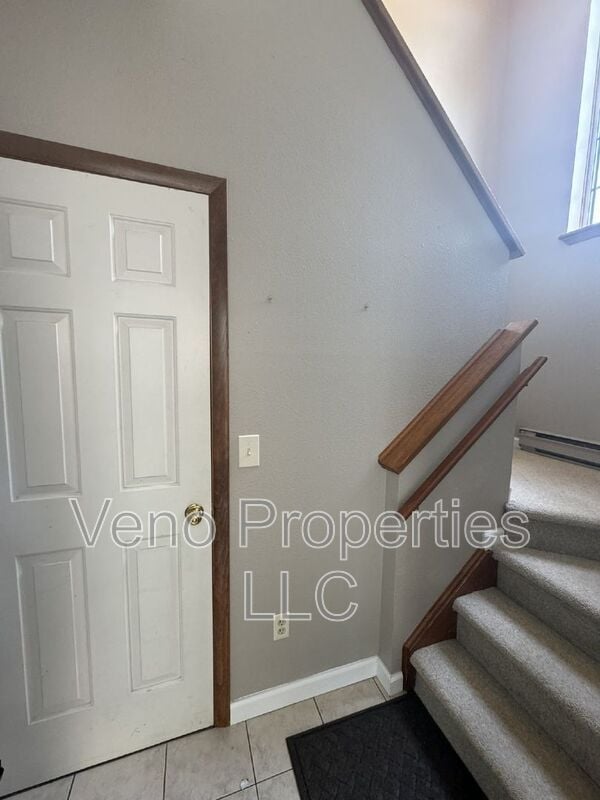 Building Photo - 5213 Forest Point Dr S