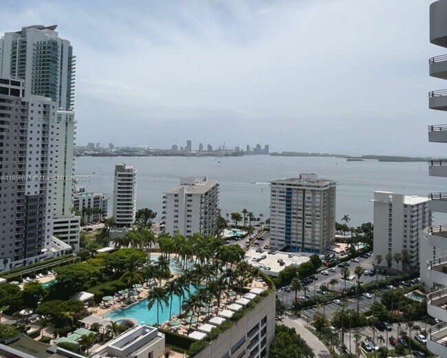 Foto del edificio - 1451 Brickell Ave