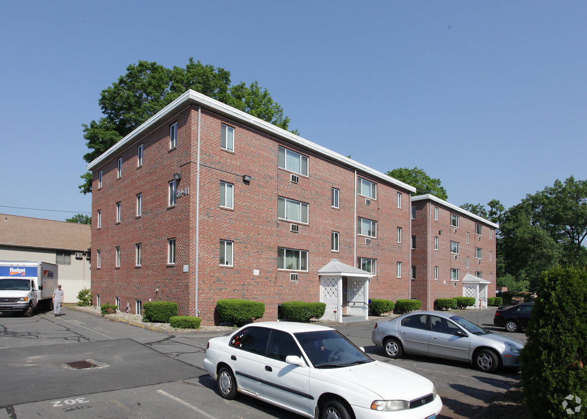 39-41 Washington St, Bristol, CT 06010 - Apartments in Bristol, CT ...