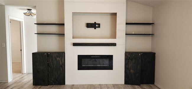 Foto del edificio - 13418 Tyringham St