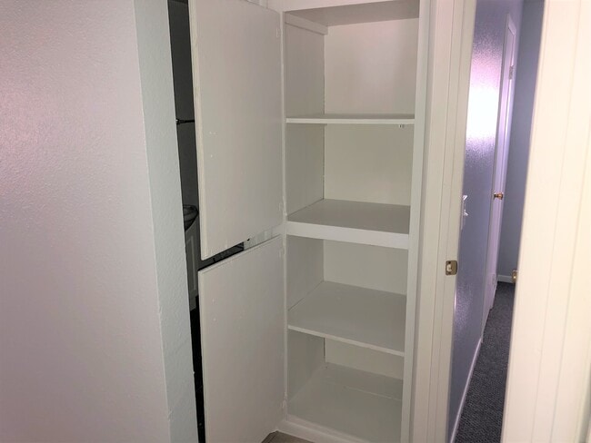 Building Photo - 1329 Oahu St