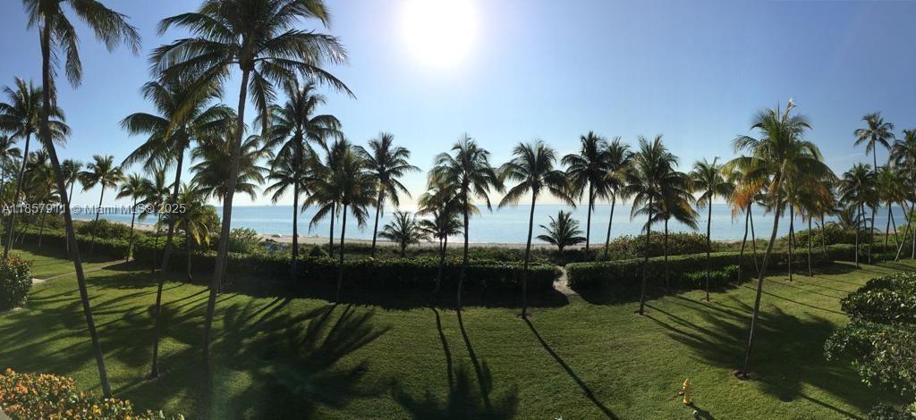 Foto principal - 201 Crandon Blvd