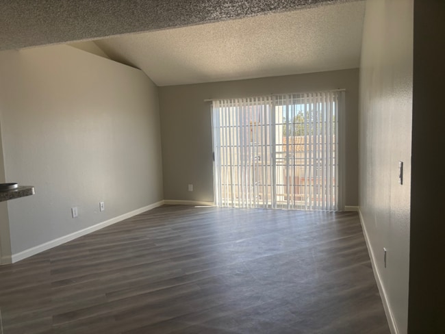Building Photo - 9301 Van Nuys Blvd