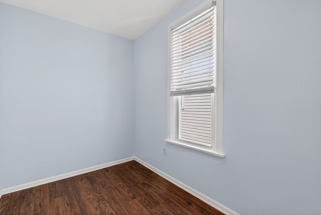 Building Photo - 4509 S Talman Ave