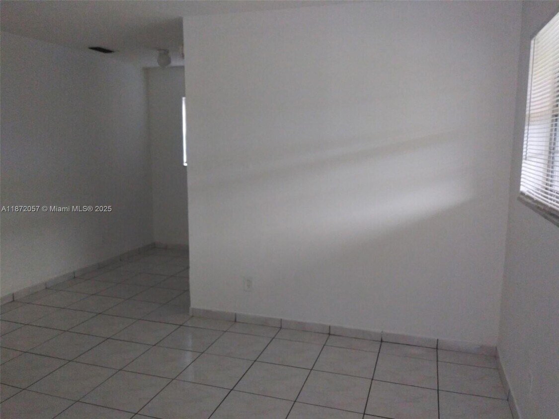 Foto del edificio - 6147 Arthur St