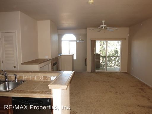 Building Photo - 1767 Courtyard Hts