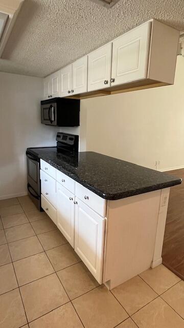 Building Photo - 6339 La Costa Dr