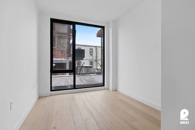 Building Photo - 148-37 88th Ave