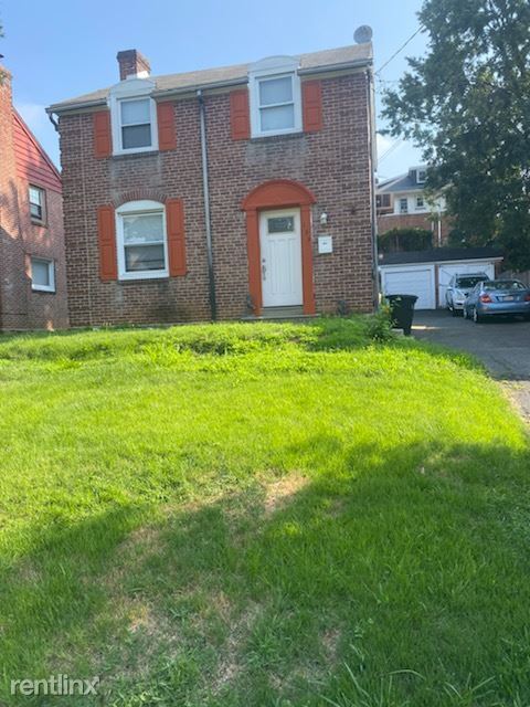 Foto principal - 3 br, 1 bath House - 133 Garvin Blvd