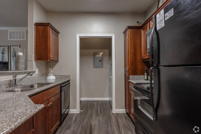 Building Photo - Affordable Luxury